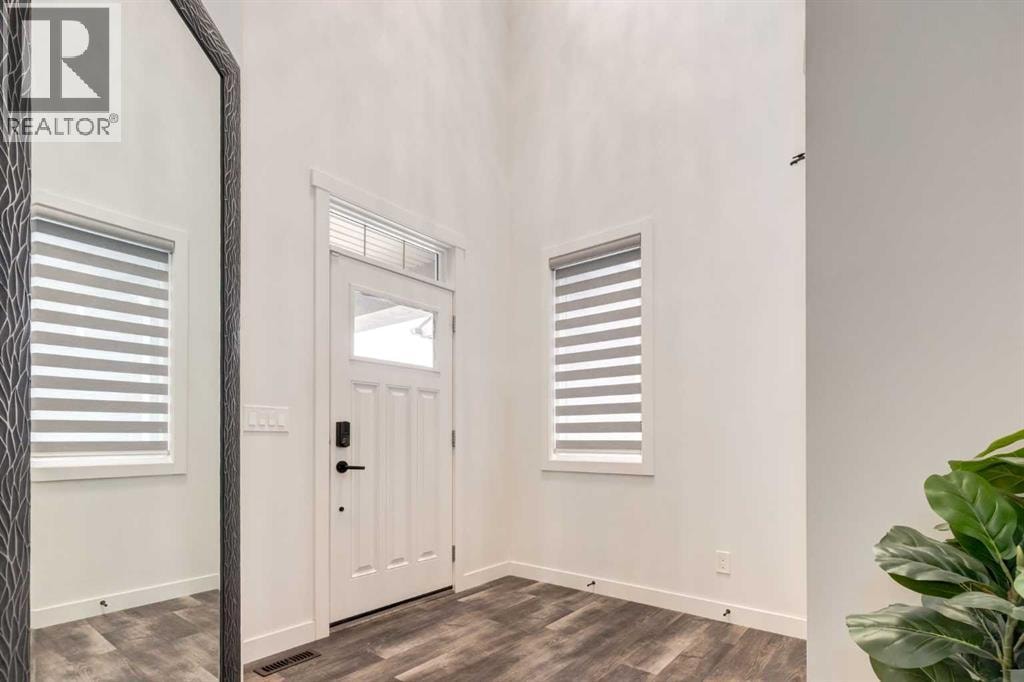 142 Cranbrook Park SE — photo 3