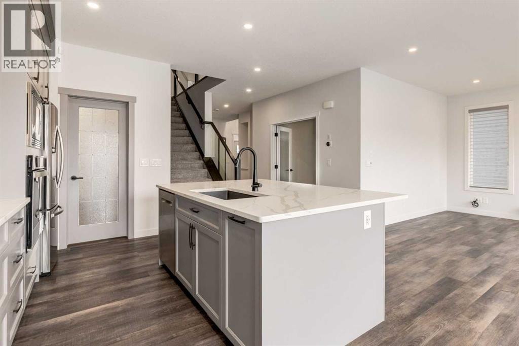 142 Cranbrook Park SE — photo 8