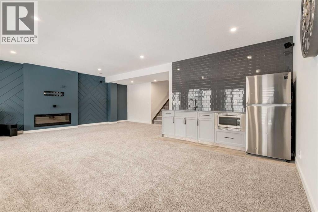 142 Cranbrook Park SE — photo 36