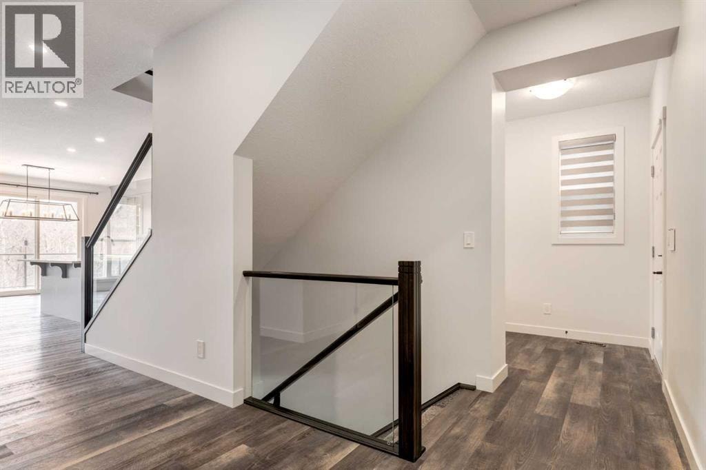 142 Cranbrook Park SE — photo 32
