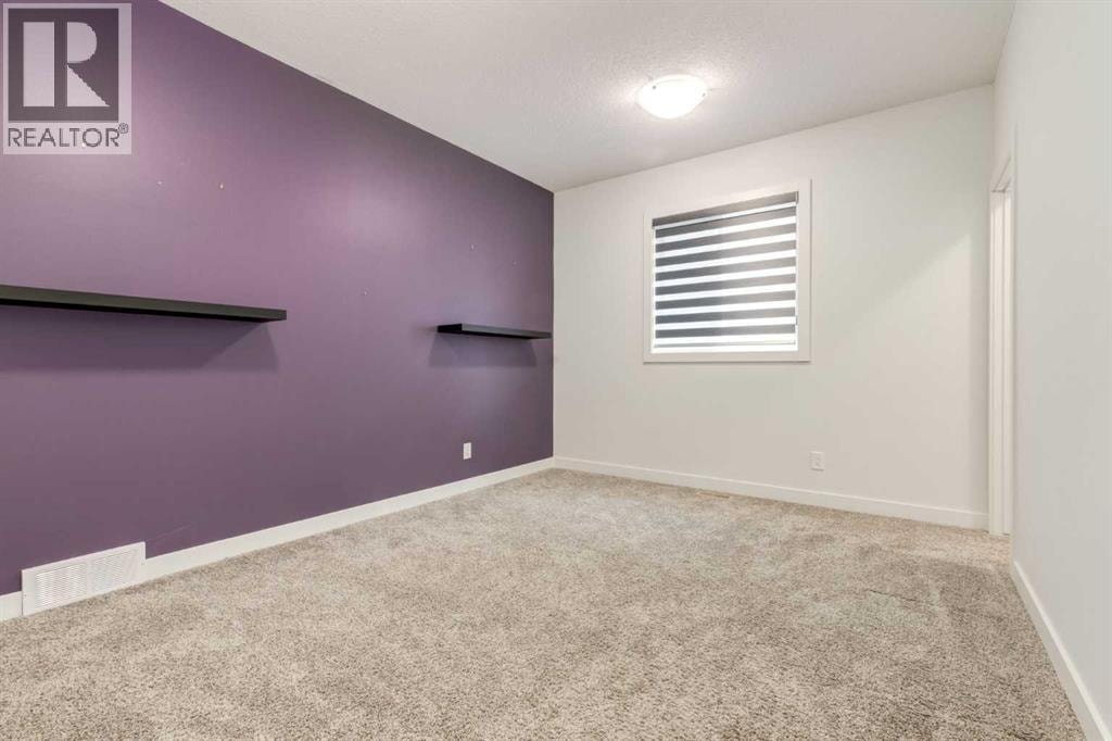 142 Cranbrook Park SE — photo 29