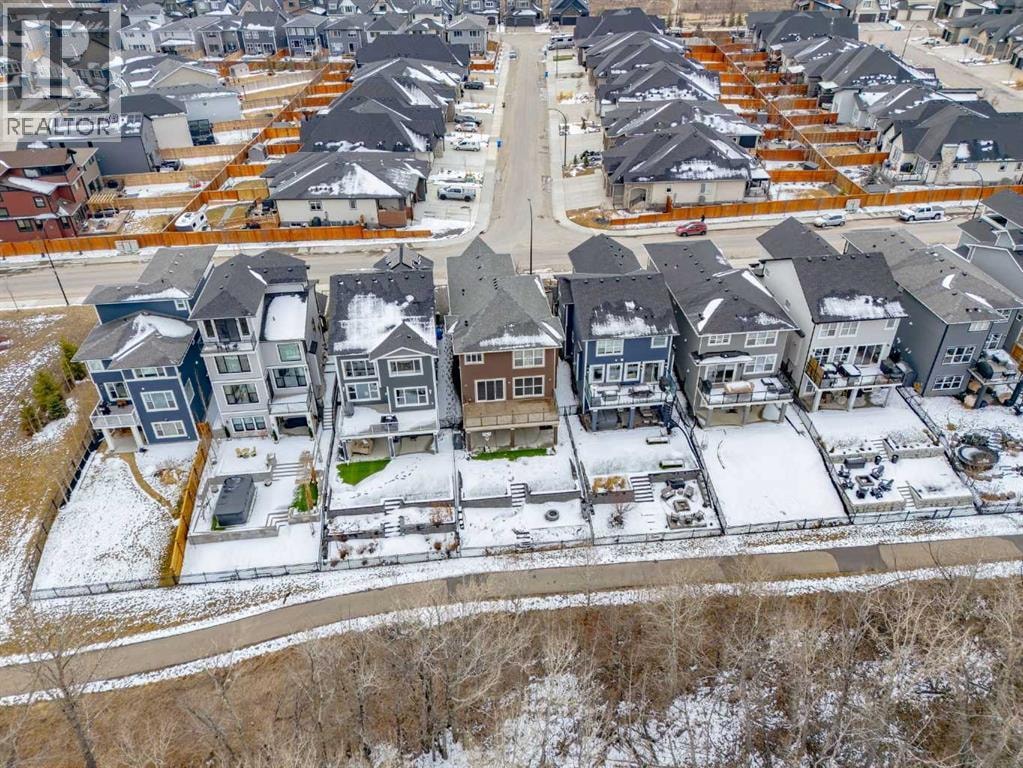 142 Cranbrook Park SE — photo 46