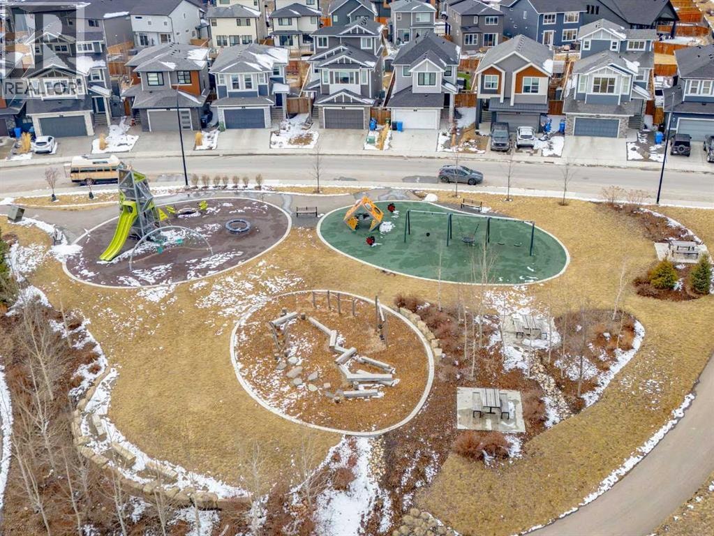 142 Cranbrook Park SE — photo 48