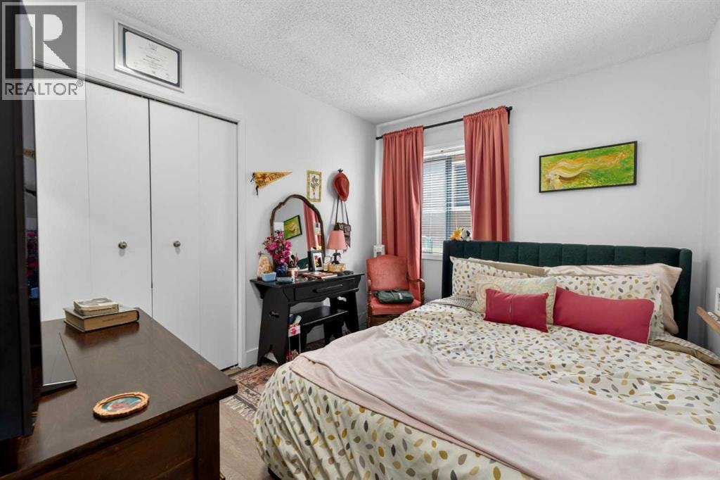 934 5A Street NW — photo 25