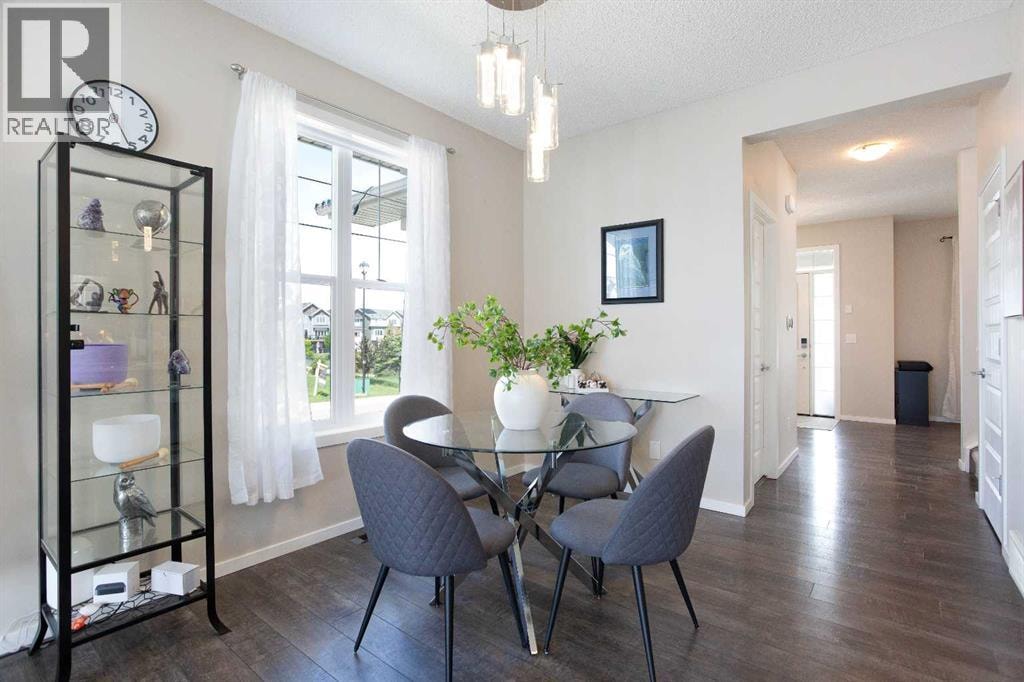 1765 Baywater Road SW — photo 7
