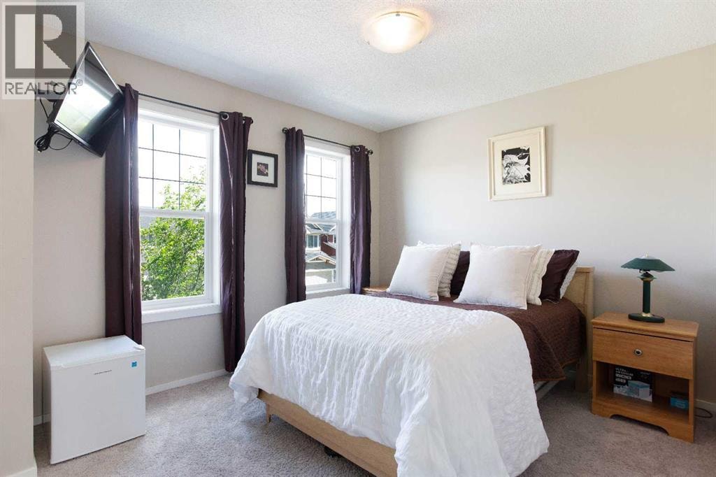 1765 Baywater Road SW — photo 19