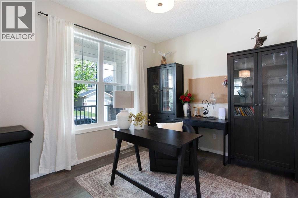 1765 Baywater Road SW — photo 5