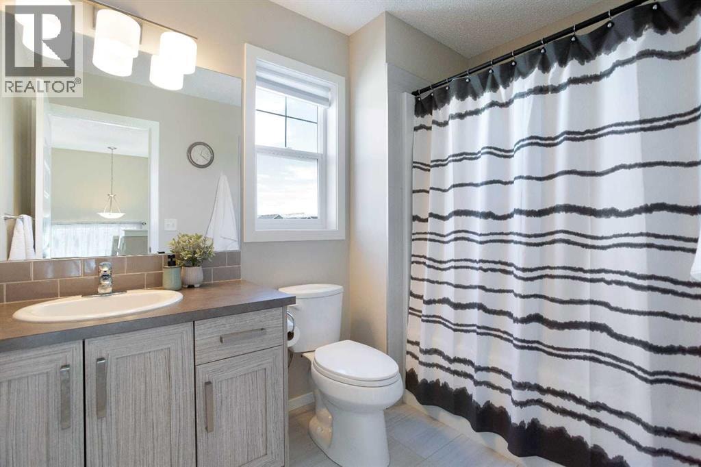 1765 Baywater Road SW — photo 28