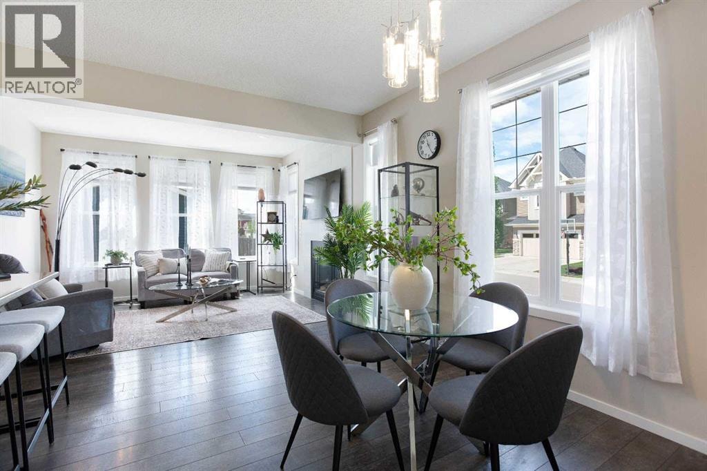 1765 Baywater Road SW — photo 6