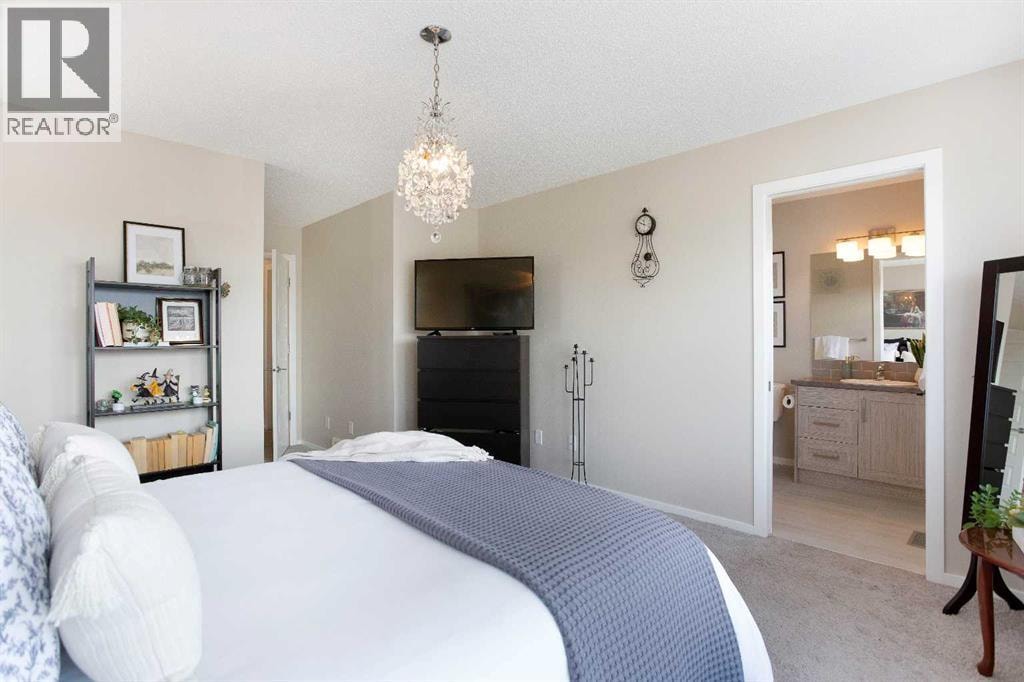 1765 Baywater Road SW — photo 26