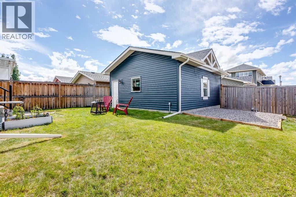 1765 Baywater Road SW — photo 33