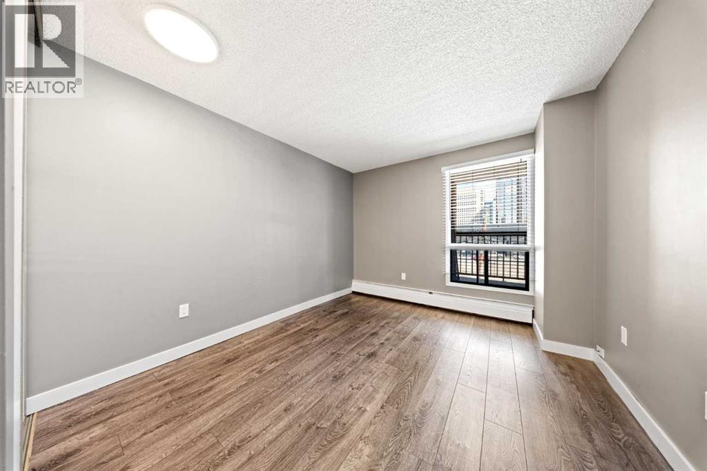 202, 718 12 Avenue SW — photo 15