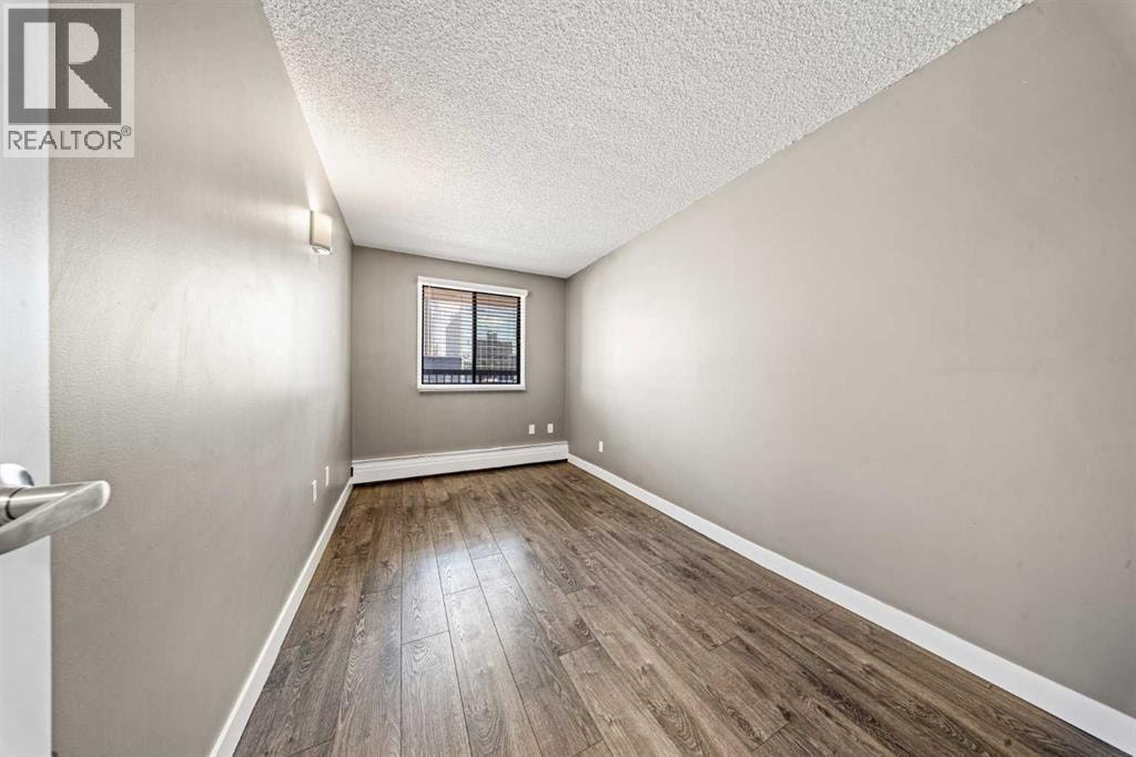 202, 718 12 Avenue SW — photo 17