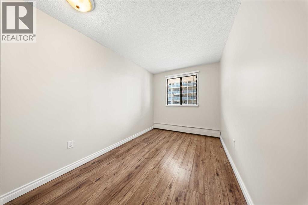 305, 718 12 Avenue SW — photo 12
