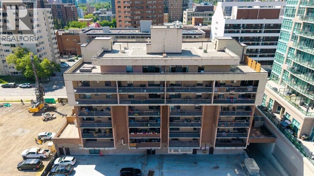 305, 718 12 Avenue SW — photo 22