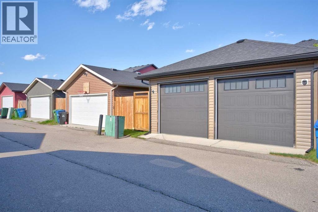 2457 Ravenswood View SE — photo 3