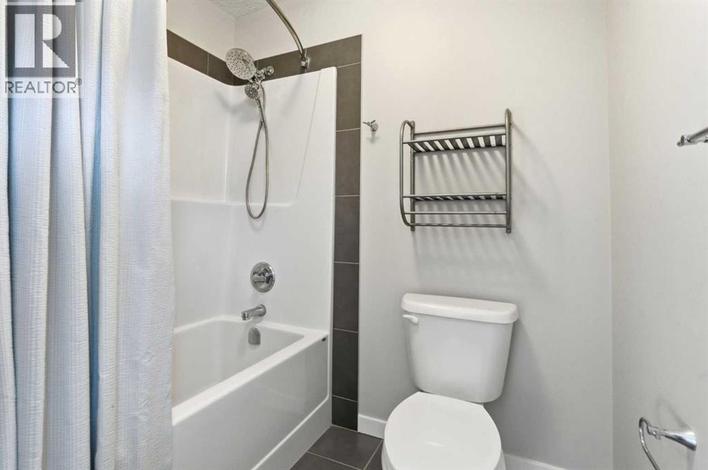52 Walden Green SE — photo 28