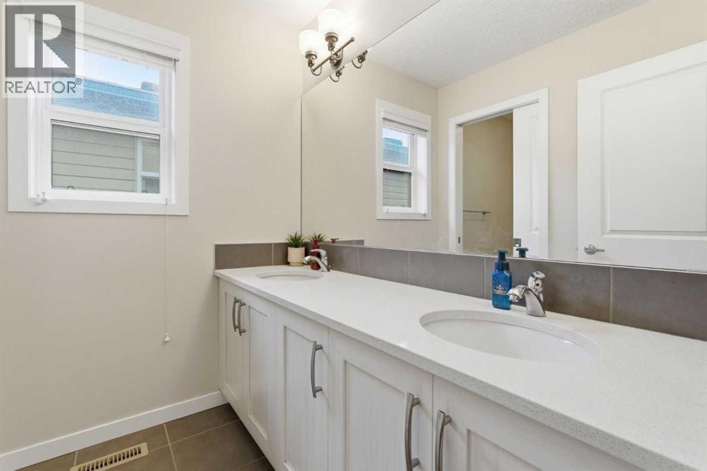 52 Walden Green SE — photo 27