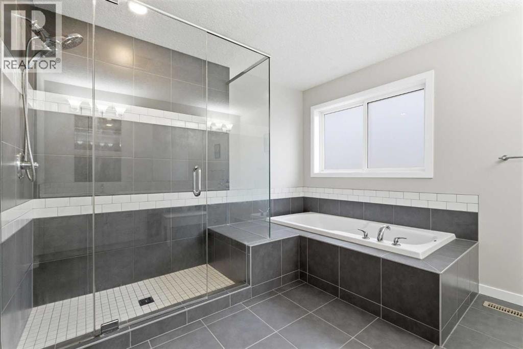 52 Walden Green SE — photo 24