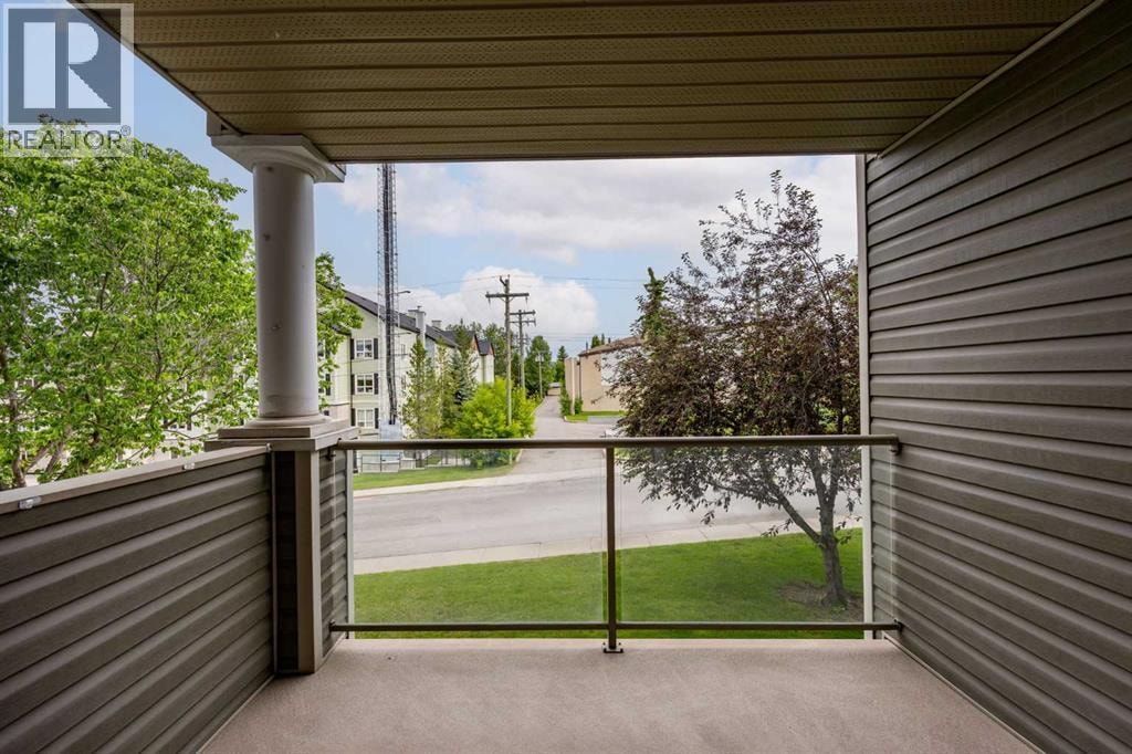 2206, 2000 Millrise Point SW — photo 26