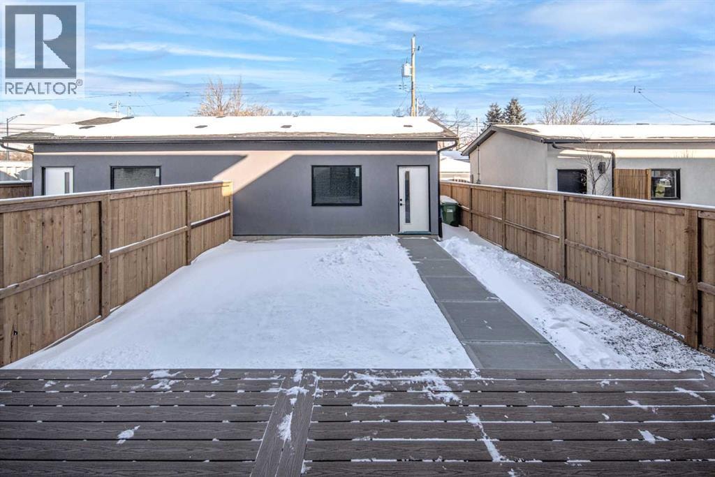 912 15 Avenue NE — photo 45
