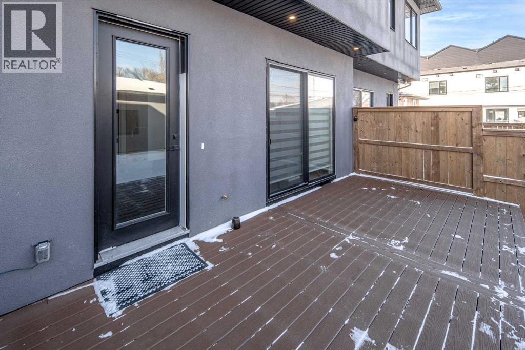 912 15 Avenue NE — photo 46