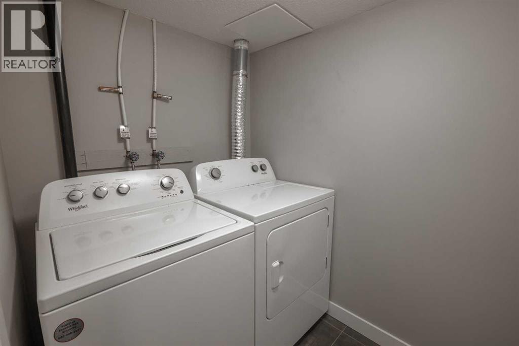156 Livingston Common NE — photo 35