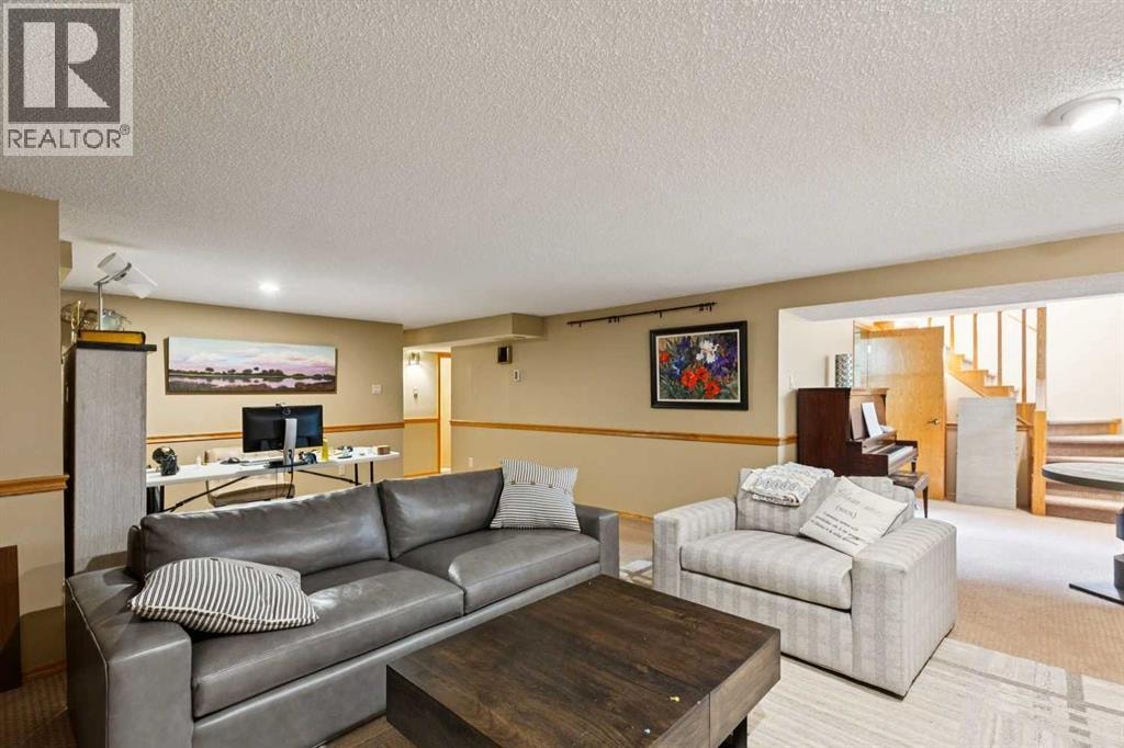 3620 9 Street SW — photo 16
