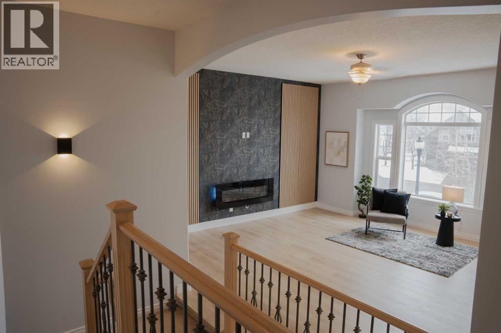 3 Strathridge Bay SW — photo 7
