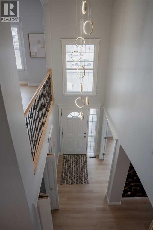 3 Strathridge Bay SW — photo 23