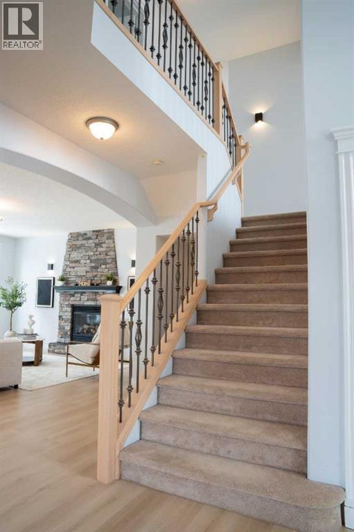 3 Strathridge Bay SW — photo 16