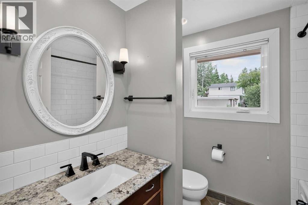 5202 Dalhousie Drive NW — photo 16