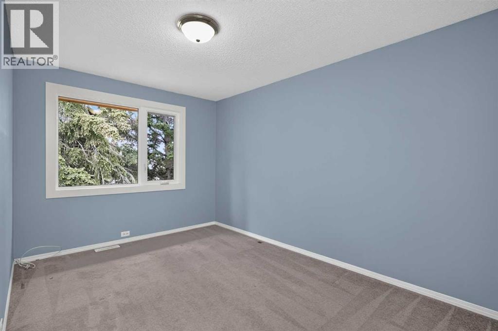 5202 Dalhousie Drive NW — photo 15