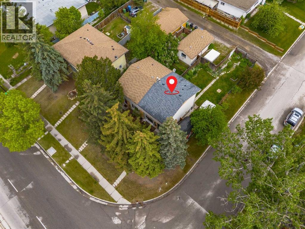 5202 Dalhousie Drive NW — photo 2