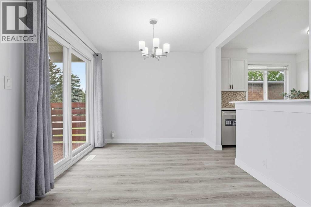 5407 Dalrymple Crescent NW — photo 14