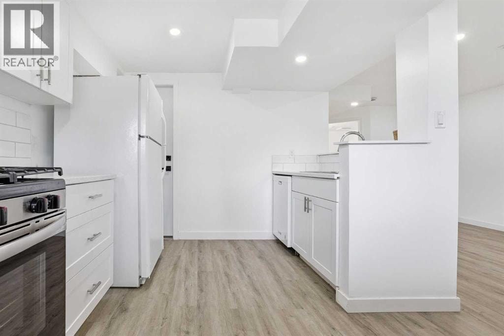 5407 Dalrymple Crescent NW — photo 23
