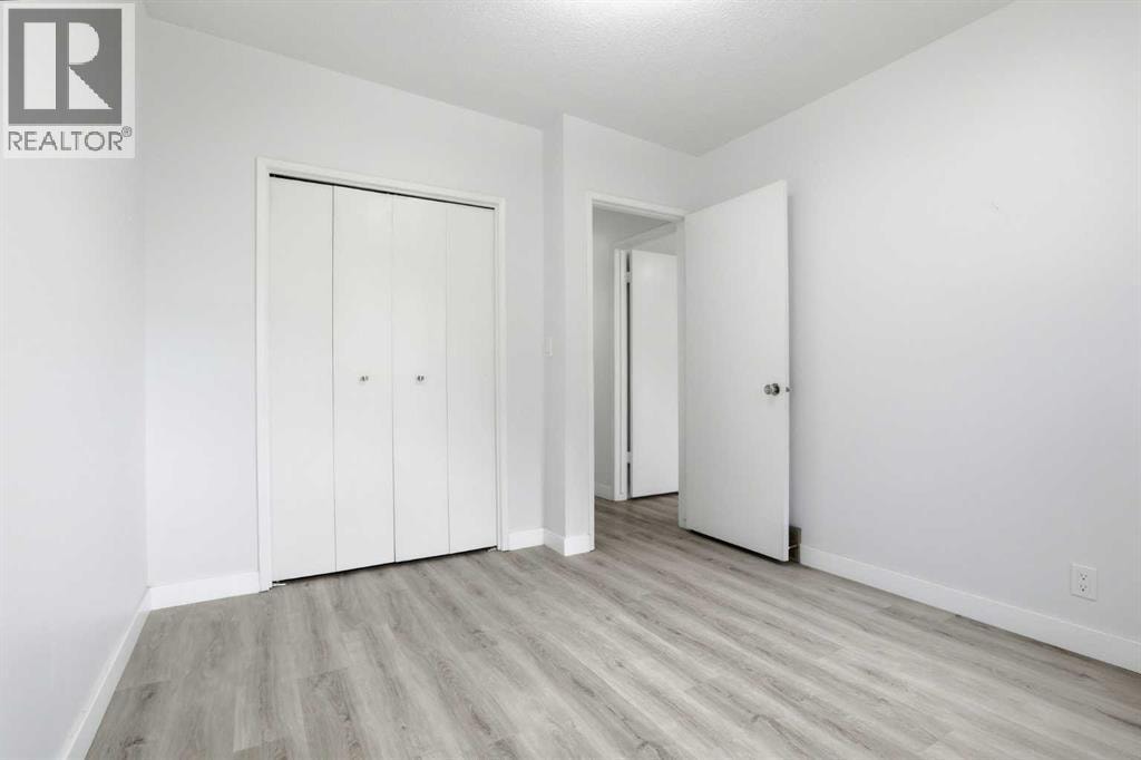 5407 Dalrymple Crescent NW — photo 24