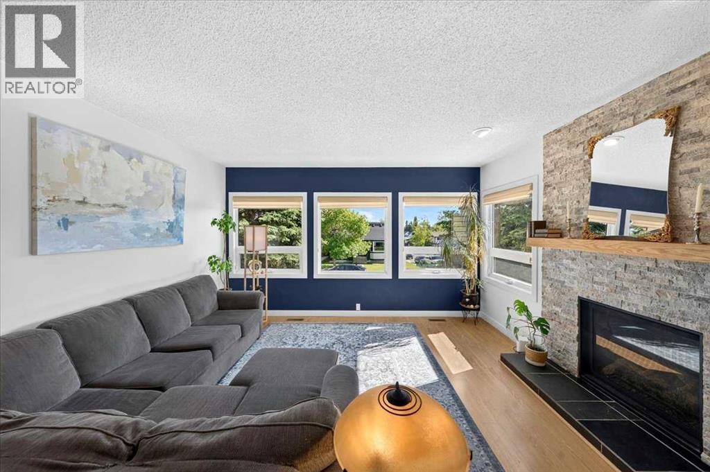 656 Ranchridge Court NW — photo 6