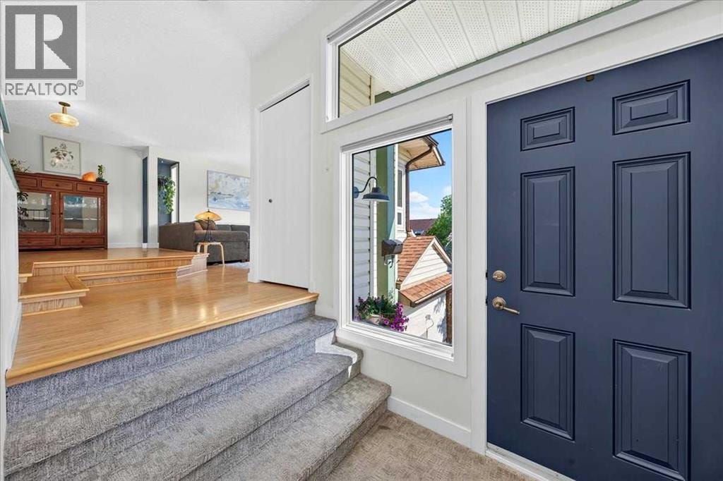656 Ranchridge Court NW — photo 4