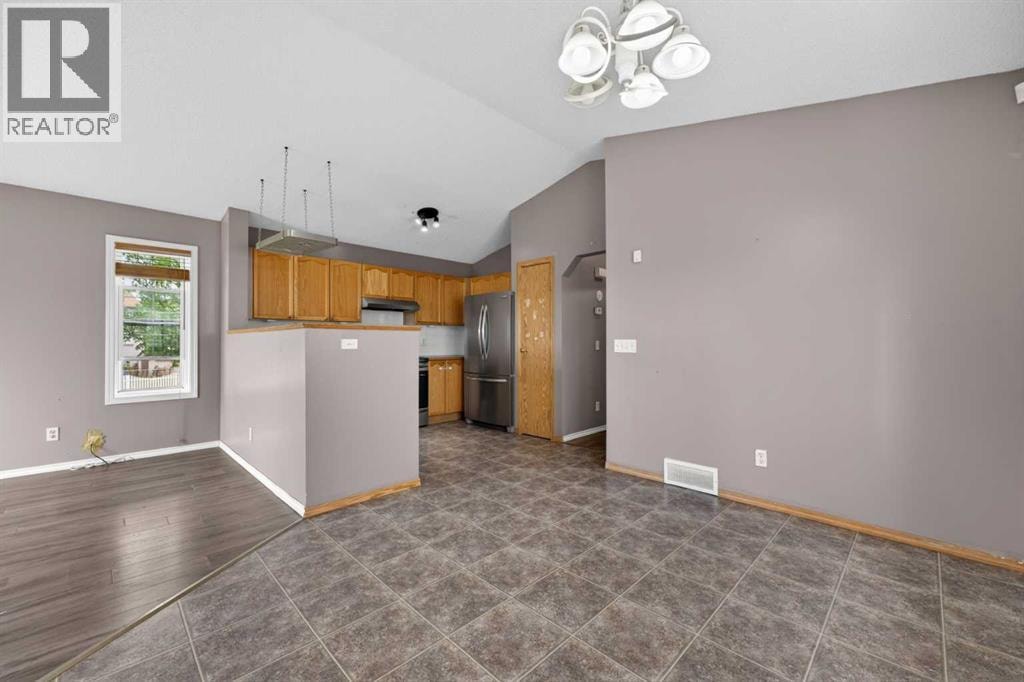 171 Saddlemont Crescent NE — photo 11