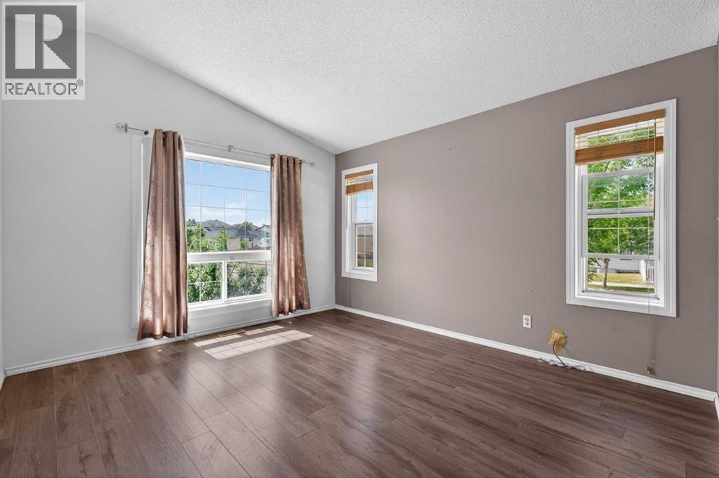 171 Saddlemont Crescent NE — photo 4