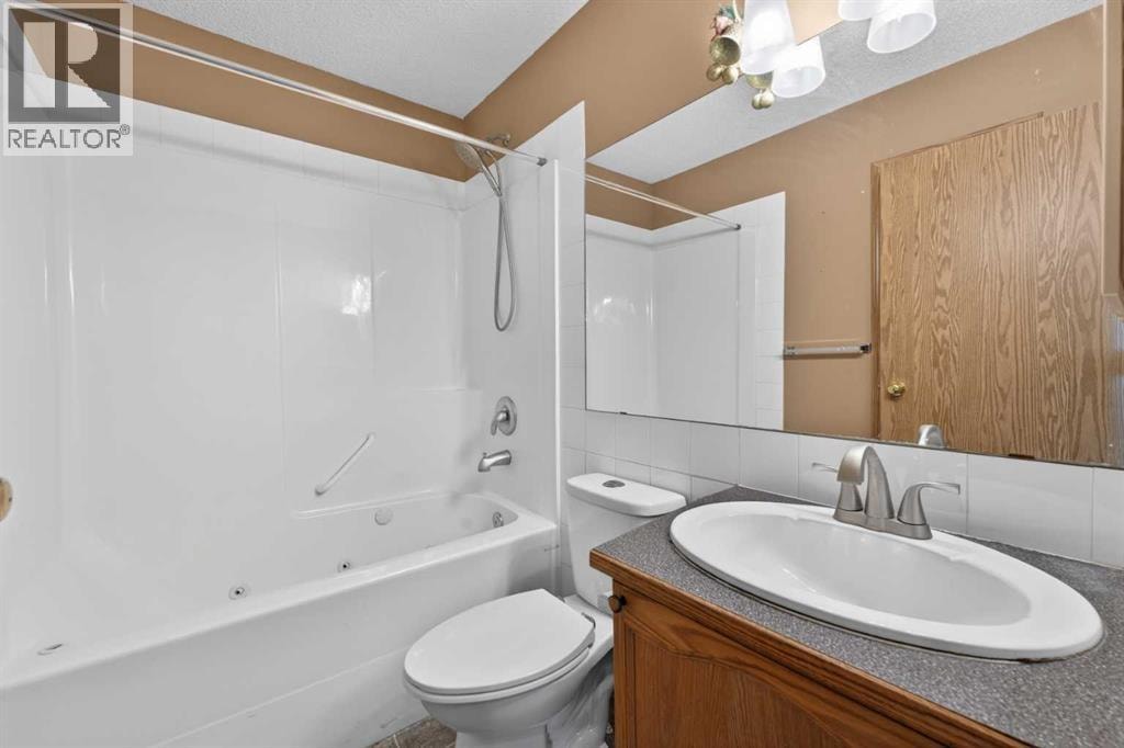 171 Saddlemont Crescent NE — photo 17