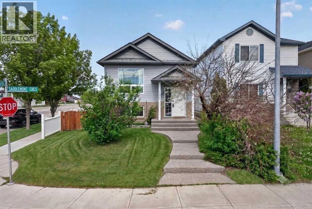 171 Saddlemont Crescent NE — photo 2