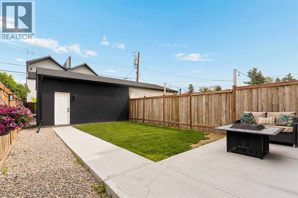 258 17 Avenue NE — photo 42