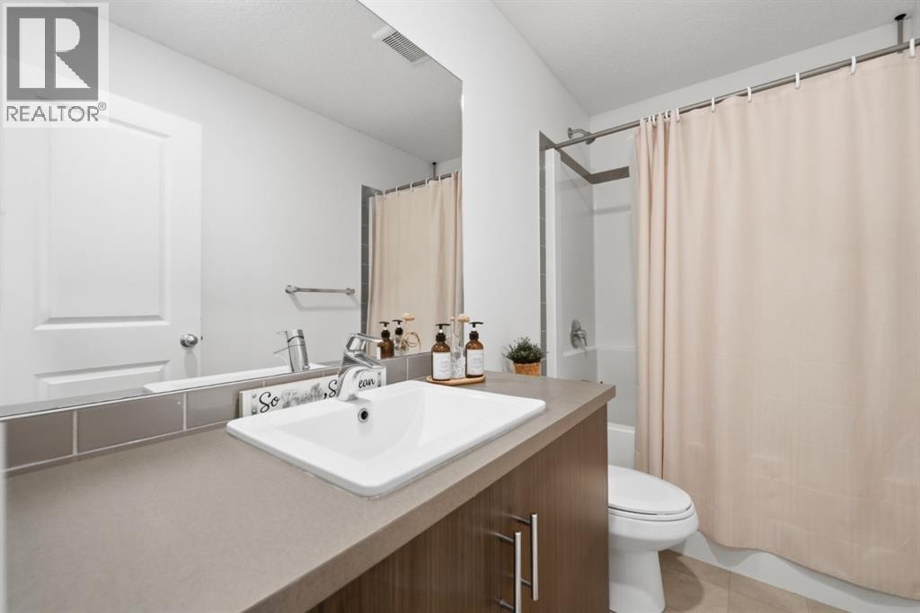 186 Silverado Boulevard SW — photo 30