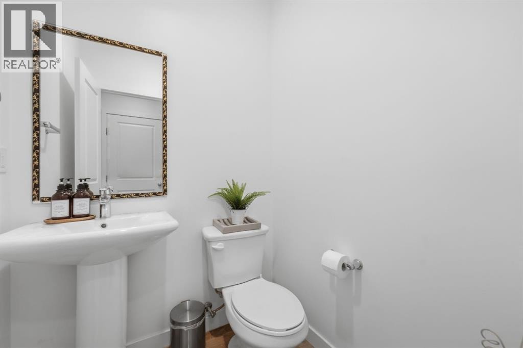 186 Silverado Boulevard SW — photo 18