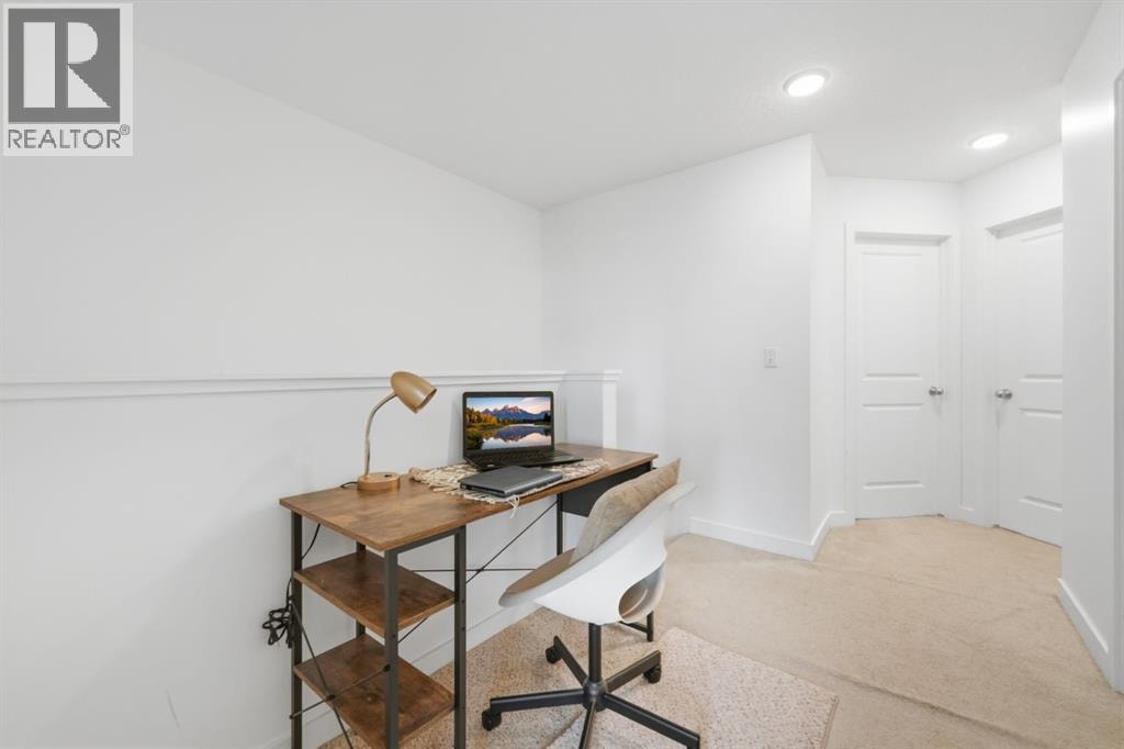 186 Silverado Boulevard SW — photo 22