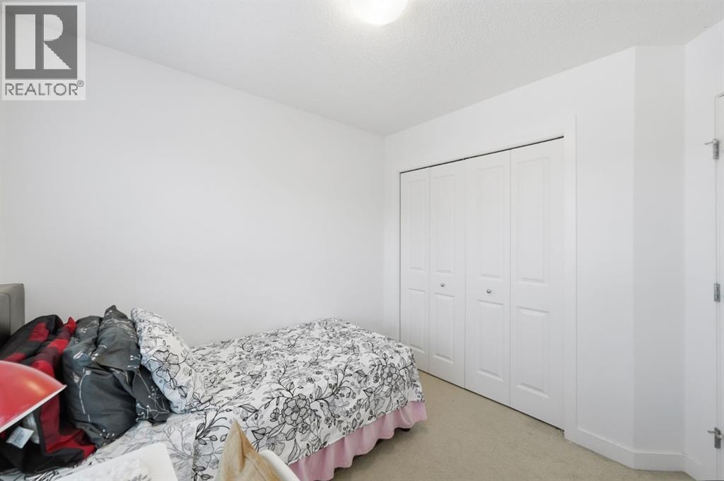 186 Silverado Boulevard SW — photo 29