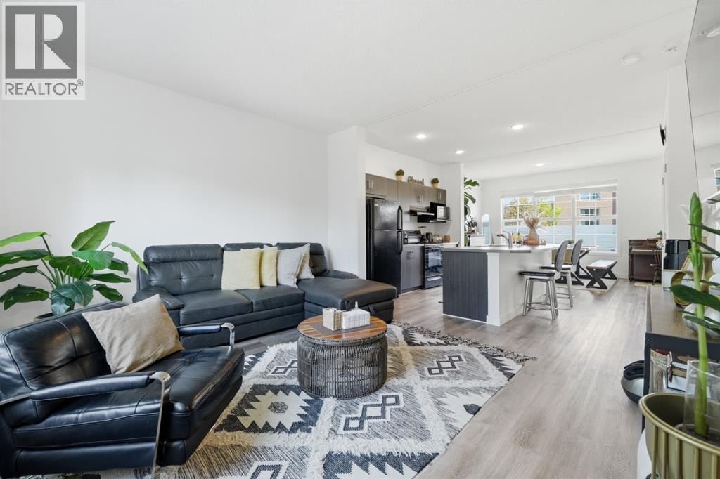 186 Silverado Boulevard SW — photo 15