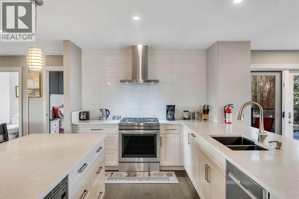 760 West Chestermere Drive — photo 12